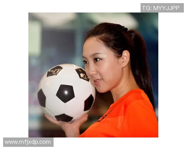 足球明星复古发型女的时尚魅力与个性风格解析