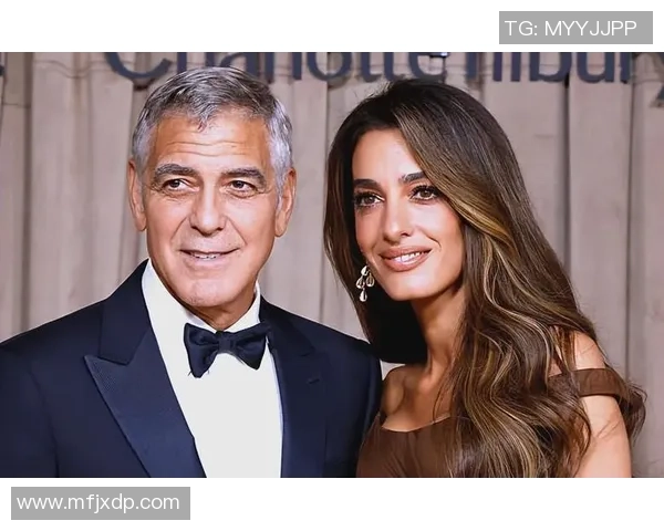 足球明星妻子红毯风采尽显魅力与优雅引领时尚潮流