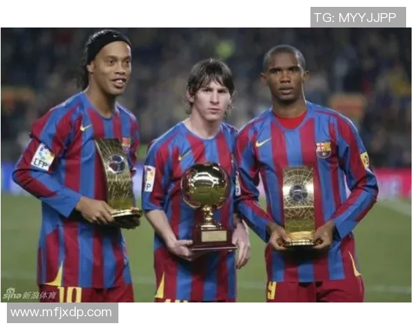 足球明星小罗的独特摆饰品展现个性与魅力