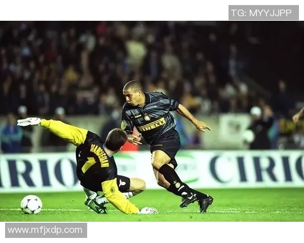 足球明星扎内蒂的传奇生涯与对足球的深刻影响