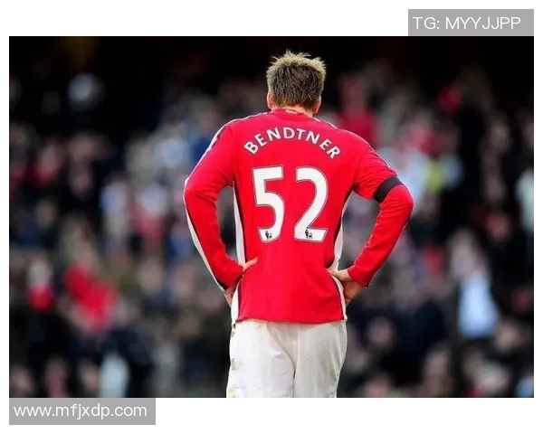 足球明星时尚风潮揭秘名牌衣服背后的故事与魅力