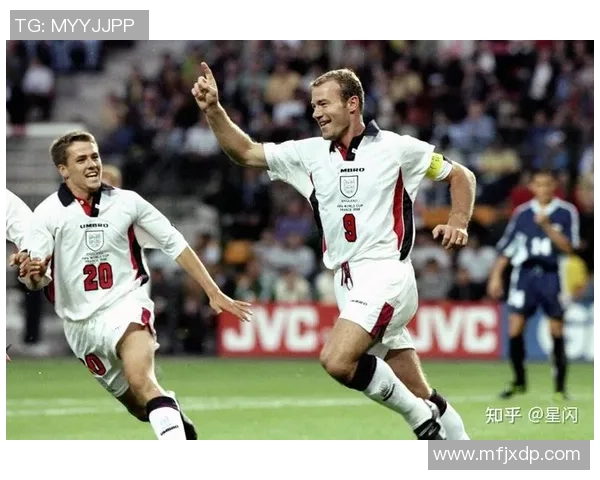 足球明星的精彩瞬间与独特风采尽在笔下描绘的艺术作品中