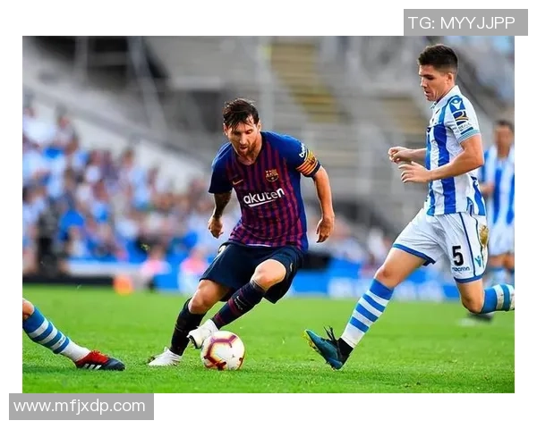 足球明星的真实存在与虚幻形象之间的辩证关系探讨