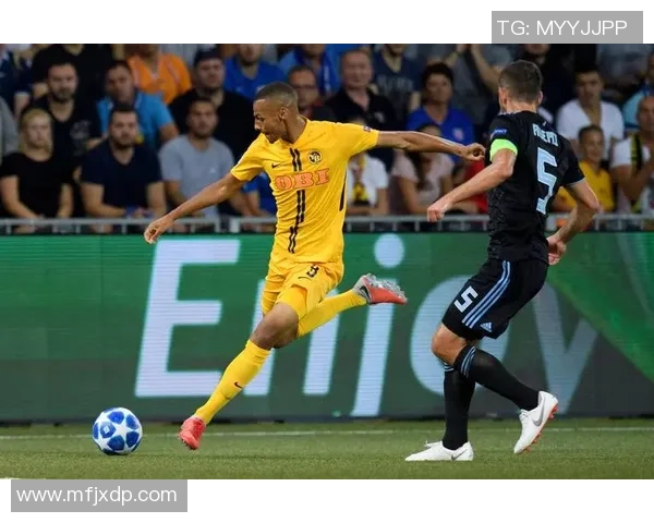 足球明星精彩瞬间视频剪辑集锦让你领略球场风采与激情对决